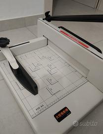 Taglierina professionale per carta e tessuti