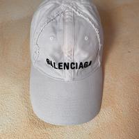 Cappello Balenciaga con tesa in cotone