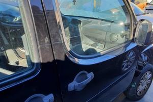 FIAT DOBLO 2009 - PORTA ANTERIORE DESTRO