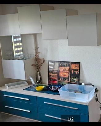 Parete attrezzata e madia