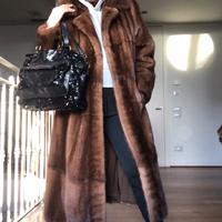 Splendida pelliccia di visone lunga a pelli intere
