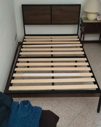 Struttura letto una piazza e mezza 20€