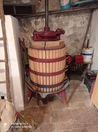 Torchio e pigiatrice 