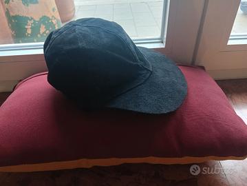cappello in pelle vintage