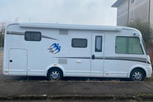 Motorhome Knaus 650 Van I con letti gemelli 