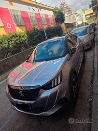 Peugeot 2008 GT Line 1200 130 cv cambio automatico