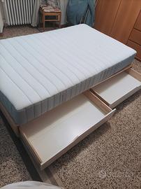 letto IKEA e accessori