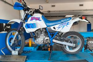 Suzuki DR 650 RE