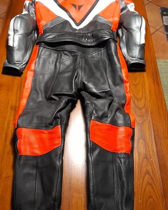 Tuta intera moto in pelle Dainese taglia 46