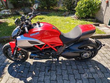 Ducati Diavel 2011