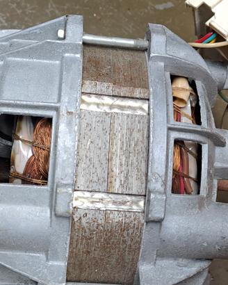 Motore lavatrice Indesit