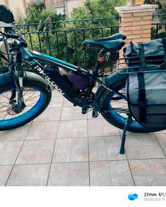 bicicletta elettrica da montagna, 2022, poco usata