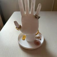 Espositore per gioielli a forma di mano