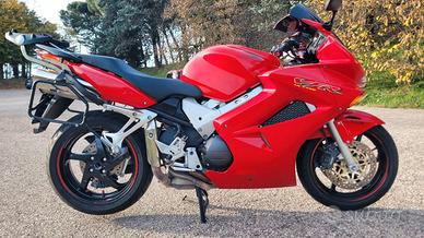 HONDA VFR 800 V-TEC