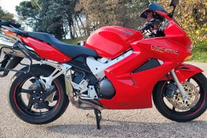HONDA VFR 800 V-TEC