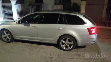 Skoda Octavia 3284007278