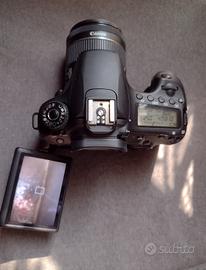 Canon EOS 60D + EFS 18-55 IS