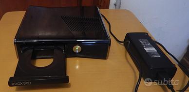 XBOX 360 slim 250 gb più 6 giochi