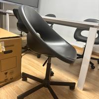 4 sedie con rotelle girevoli da ufficio