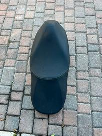 Sella sedile  SH 300i piu porta casco
