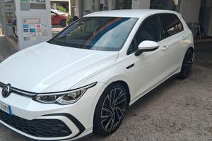 golf  8 gtd performance 200cv anno 2021