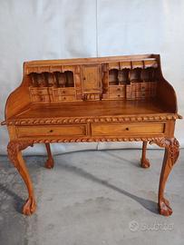 Scrivania elegante in legno massello in