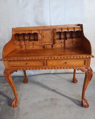 Scrivania elegante in legno massello in