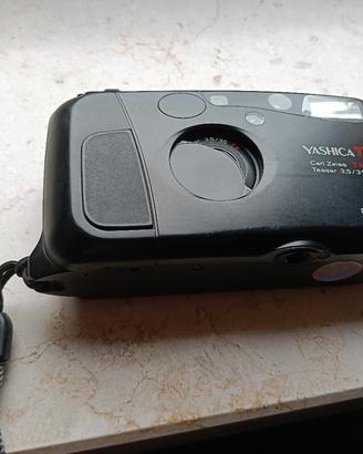 Yashica T4 come nuova