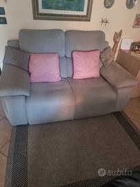 Divano 2 Posti grigio 