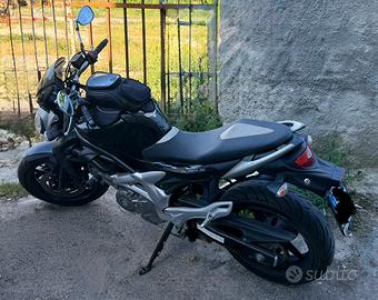 Suzuki Gladius SFV 650