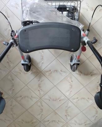 Carrello per anziani