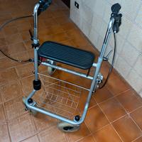 Deambulatore Rollator