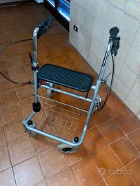Deambulatore Rollator