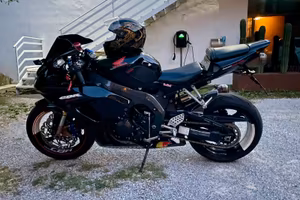 Honda cbr 1000 rr sc57 07