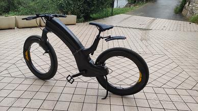 E-Bike futuristica