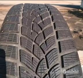 A.F.F.A.R.E 2 Gomme invernali 215/60/16 GOOD YEAR