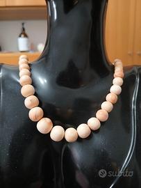 collana colore corallo