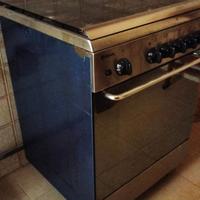 Cucina 4 fuochi + forno a gas metano