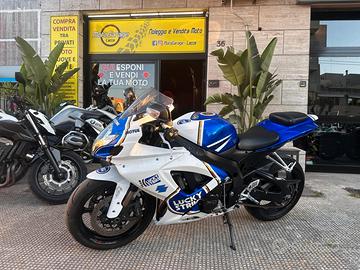 Suzuki GSX R 750