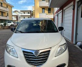 LANCIA Ypsilon 1.2 69 CV 5 porte GPL Ecochic Gol