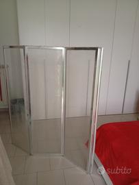 cabina doccia e vasca 