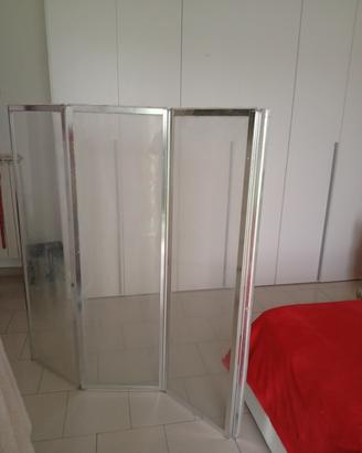cabina doccia e vasca 