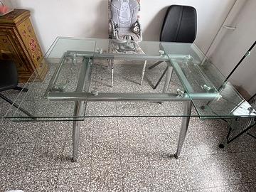 tavolo in vetro allungabile