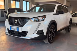 Peugeot 2008 BlueHDi 130 S&S EAT8 Allure Pack