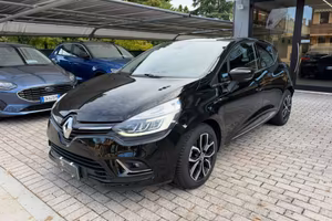 RENAULT Clio dCi 8V 75 CV 5 porte Moschino Inten