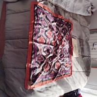 Foulard della Carpisa nuovo con cartellino