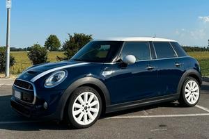 Mini Cooper SD 170cv automatica, 5porte, all. Hype