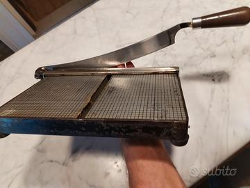 Antica taglierina per foto