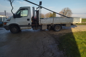 Daily 35 C13 con gru