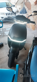 Scooter elettrico Horwin EK1